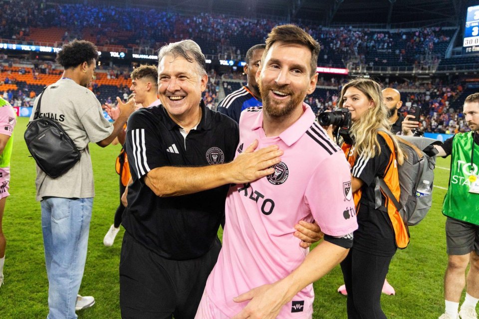 梅西与50激战加拿大队分钟,锐不可当胜负难料!,东契奇焦点对战比赛高潮迭起 梅西与50激战加拿大队分钟,锐不可当胜负难料!,东契奇焦点对战比赛高潮迭起