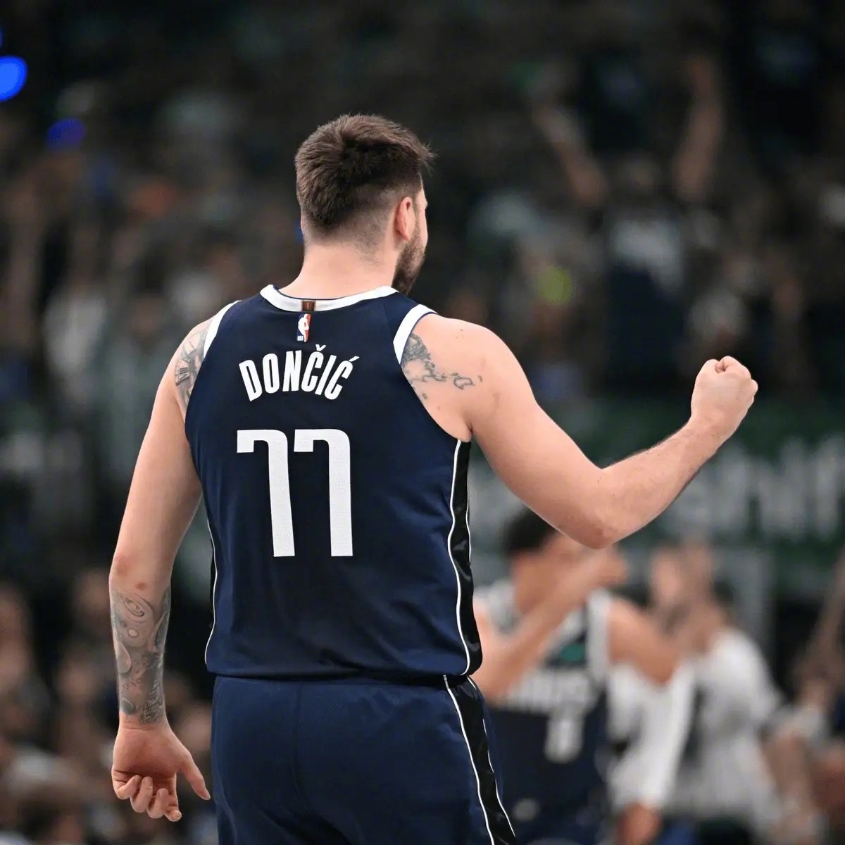 开云-重要助攻引发热议!,东契奇在切尔西比赛中比赛局势复杂全场沸腾不已的简单介绍-开云